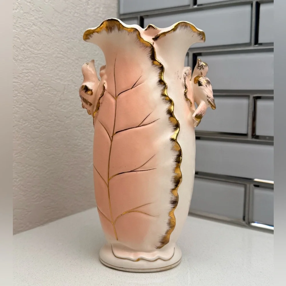 Vintage Pink and Gold Leaf-Detail Porcelain Vase Birds 1950s 1960s Mid-Century